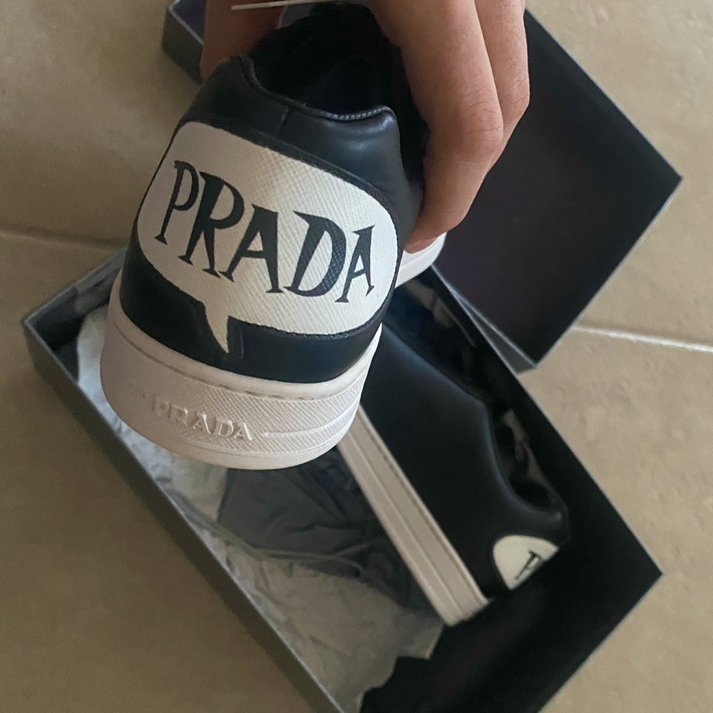 New unworn Prada Men or Woman sneakers